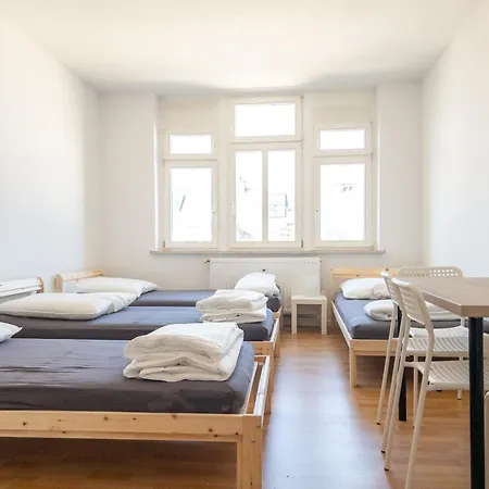 Einzelbetten, Waschmaschine, Ideal Fuer Gruppen Apartmán *